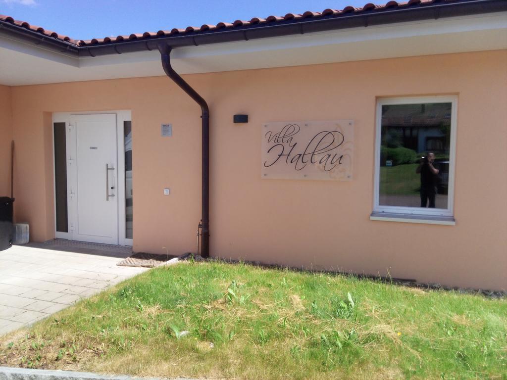 Bed And Breakfast Villa Hallau Exterior foto